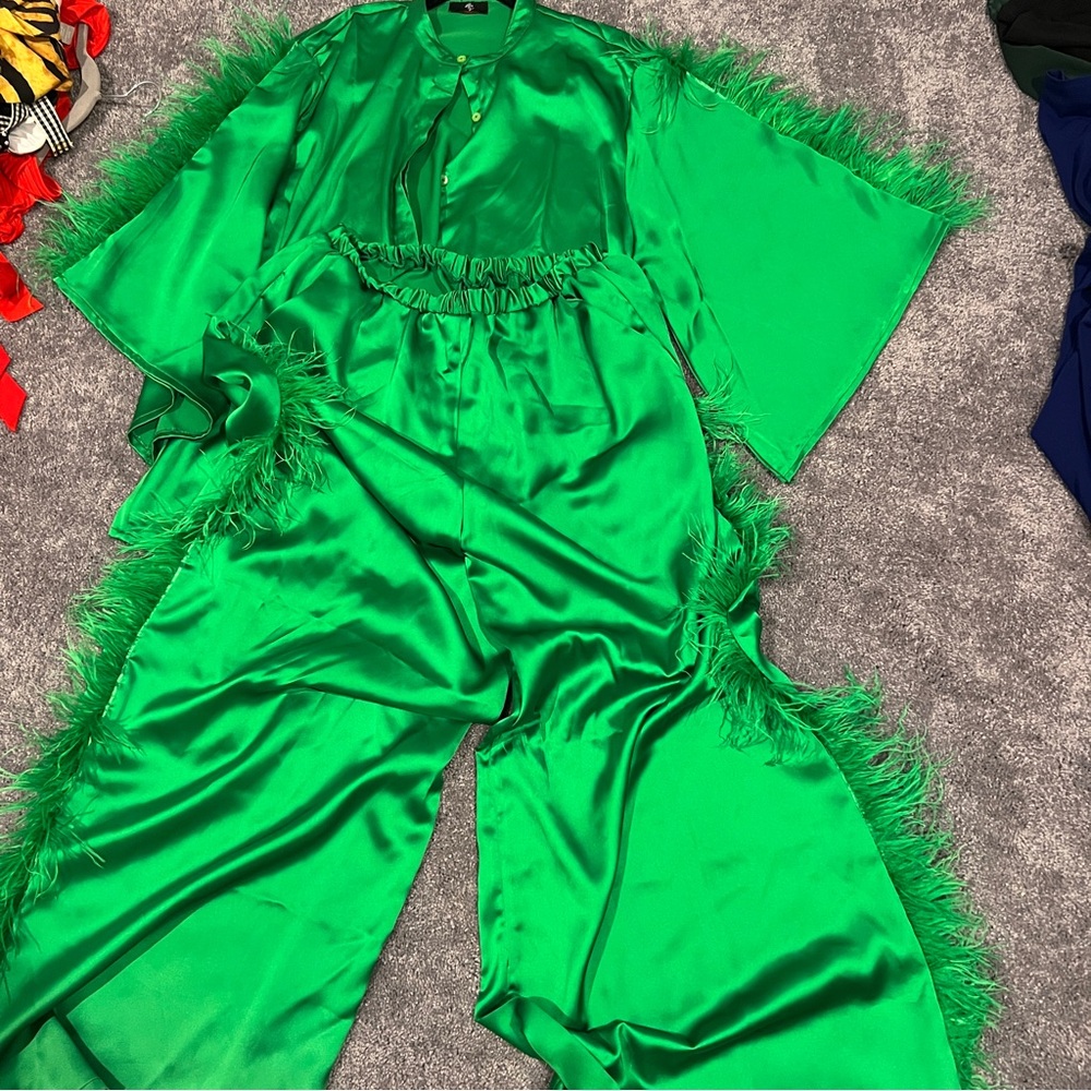 Emerald Green Satin Fabric with Glossy Finish